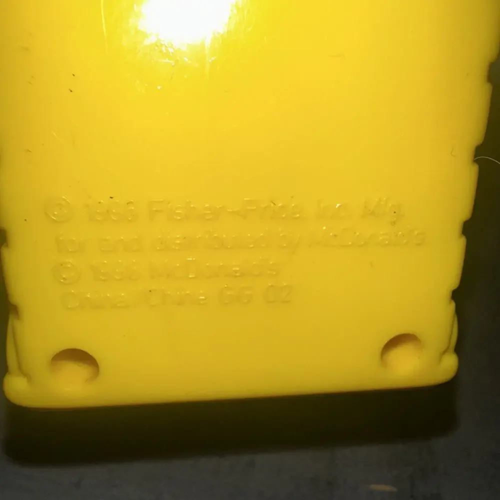 1996 Fisher-Price McDonald’s Drive Thru Happy Meal Toy 3” Ronald McDonald